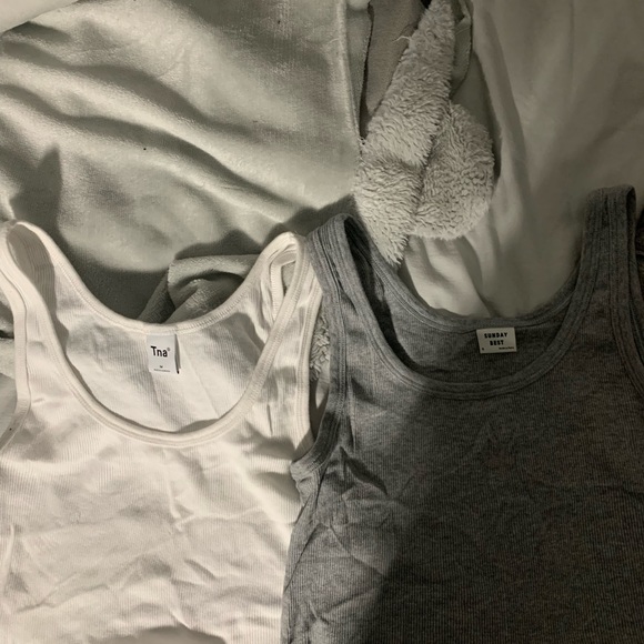 ARITZIA RIBBED TANK TOP SET - TNA AND SUNDAY BEST - Picture 4 of 5